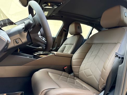 New 2026 BMW 550e xDrive w/ Premium Package image 13