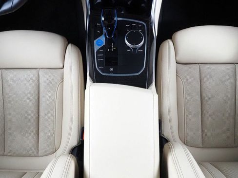 Used 2023 BMW i4 eDrive35 image 25