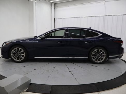 Used 2020 Lexus LS 500 w/ Interior Upgrade Package image 9
