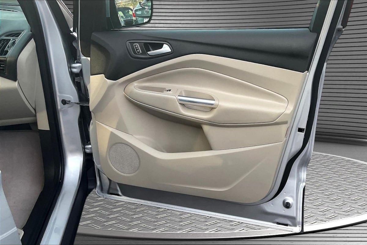 Used 2014 Ford Escape SE w/ Equipment Group 201A FWD image 24
