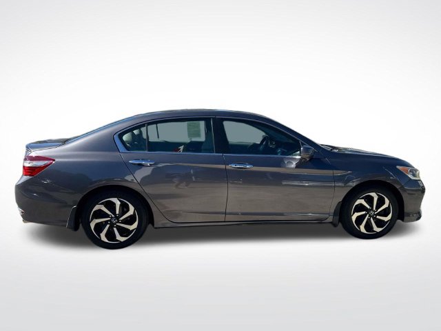 Used 2017 Honda Accord EX-L image 10