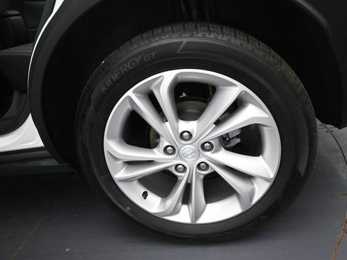 Used 2023 Buick Encore GX Preferred w/ Cold Weather Comfort Package AWD/4WD image 39