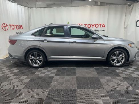 Used 2024 Volkswagen Jetta SE image 10