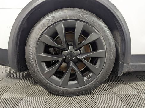 Used 2022 Tesla Model X Plaid image 27