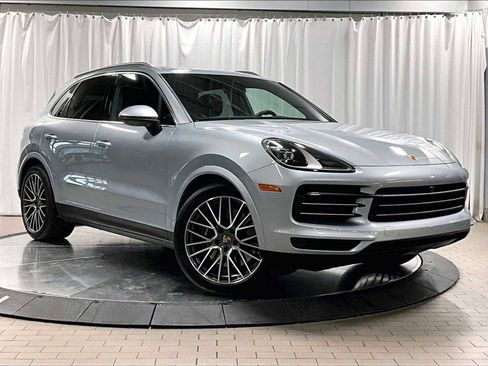 Used 2023 Porsche Cayenne image 12