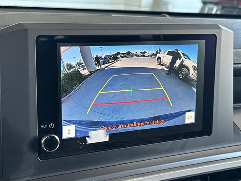 Used 2025 Toyota Tacoma TRD Off-Road image 18