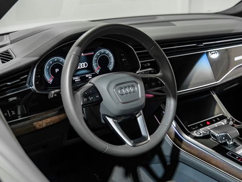 Used 2024 Audi Q8 Prestige image 16