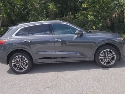 Certified 2025 Audi Q5 Premium Plus w/ Premium Plus AWD/4WD image 9