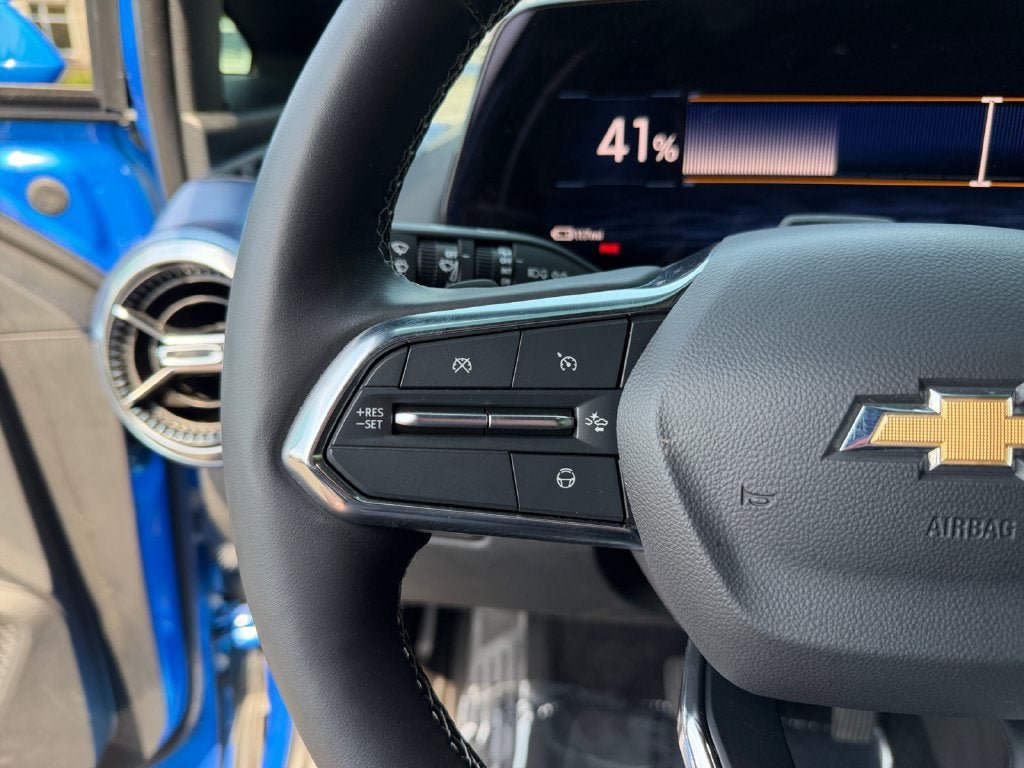 Used 2024 Chevrolet Equinox EV LT w/ Active Safety Package 3 AWD/4WD image 16