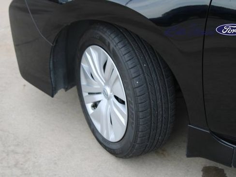 Used 2025 Nissan Leaf S FWD image 9