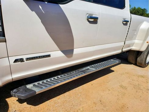 Used 2017 Ford F350 Lariat w/ Chrome Package AWD/4WD image 5