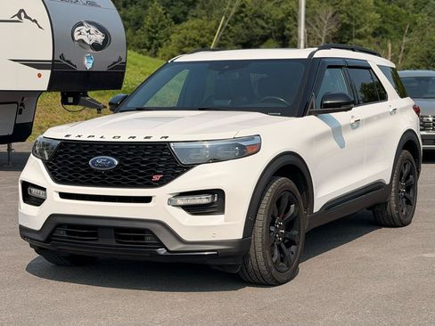 Used 2021 Ford Explorer ST w/ ST Street Pack AWD/4WD image 3