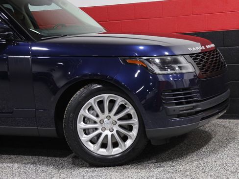 Used 2019 Land Rover Range Rover HSE image 2