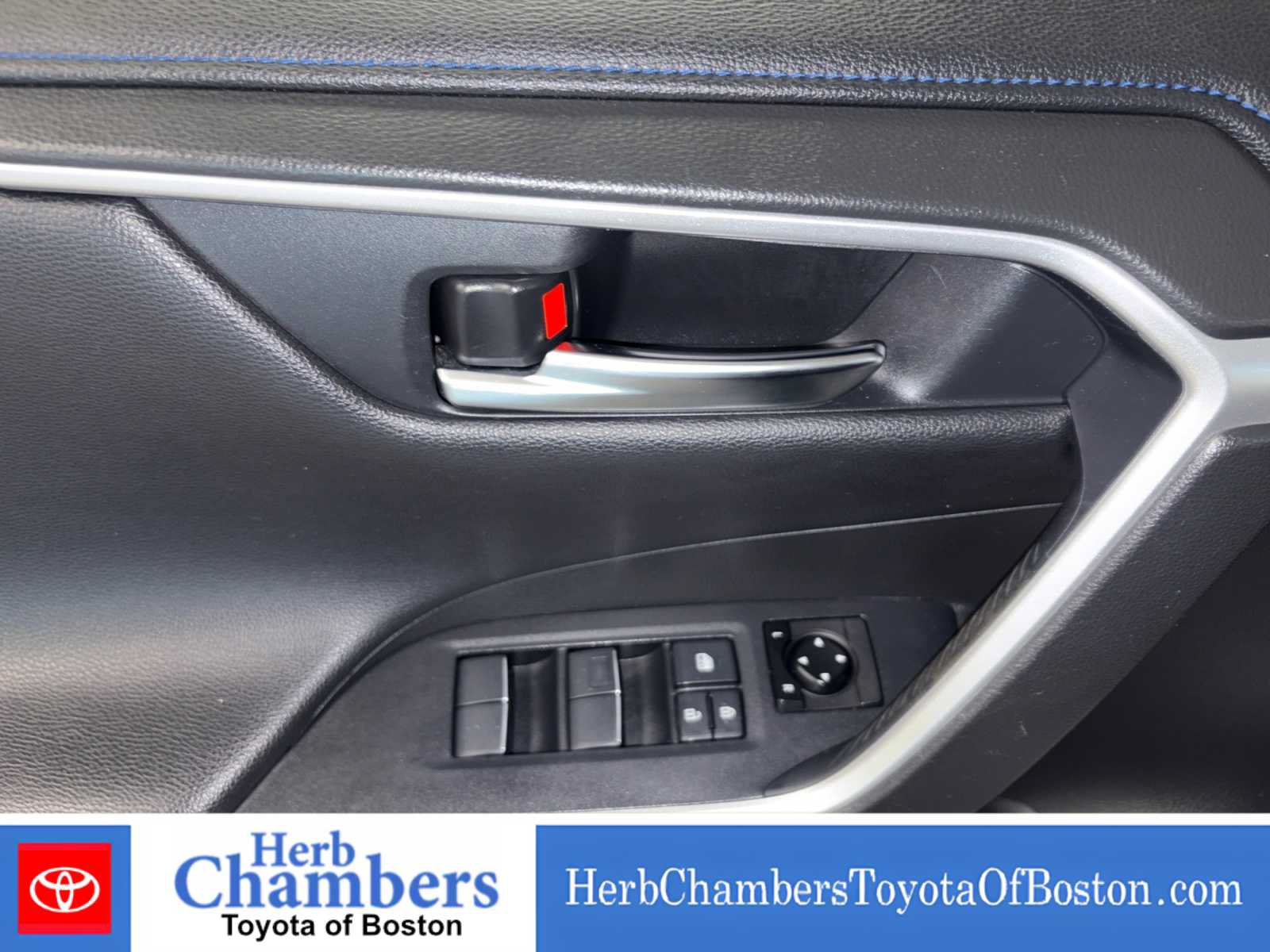Used 2020 Toyota RAV4 XSE w/ All Weather Liner Package AWD/4WD image 14