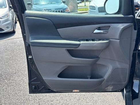 Used 2016 Honda Odyssey EX-L image 17
