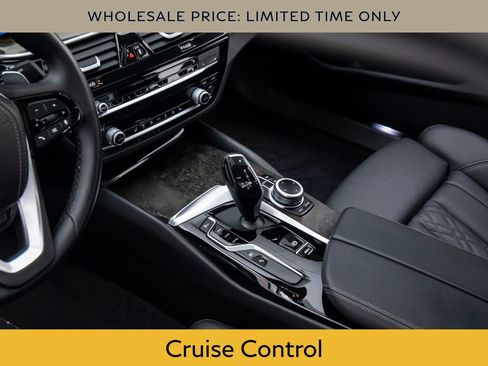 Used 2022 BMW 530e xDrive image 11