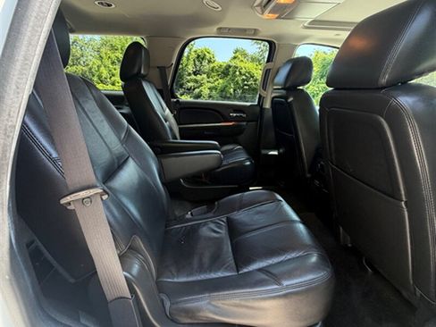 Used 2014 Chevrolet Tahoe LT AWD/4WD image 21