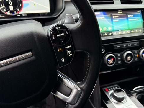 Used 2020 Land Rover Discovery HSE image 18