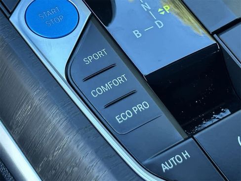 Used 2023 BMW i4 eDrive35 image 30