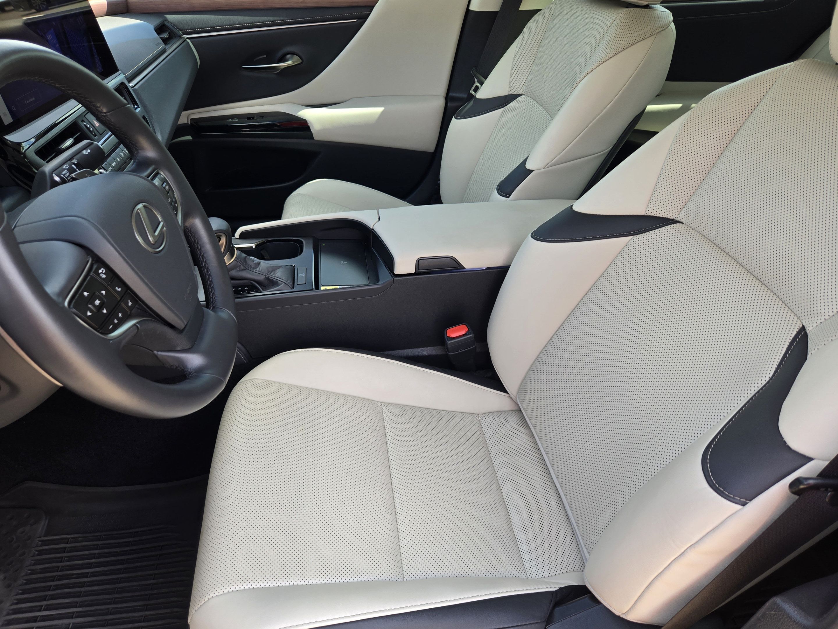 Certified 2025 Lexus ES 350 w/ Premium Package FWD image 9