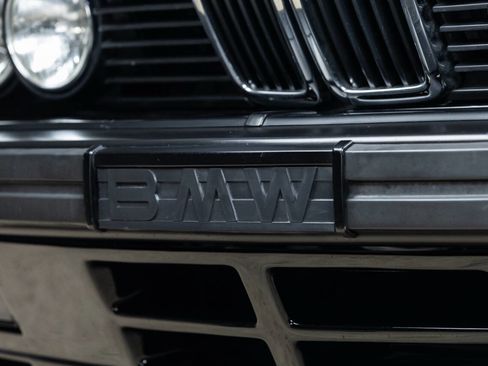 Used 1988 BMW M5 image 22