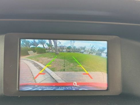 Used 2015 Ford Focus SE FWD image 11