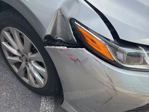 Used 2019 Toyota Camry LE image 39