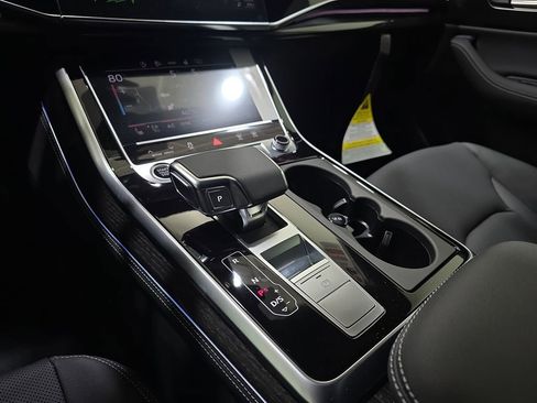 New 2026 Audi Q8 Premium Plus image 23