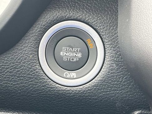 New 2026 RAM 1500 Express AWD/4WD image 32
