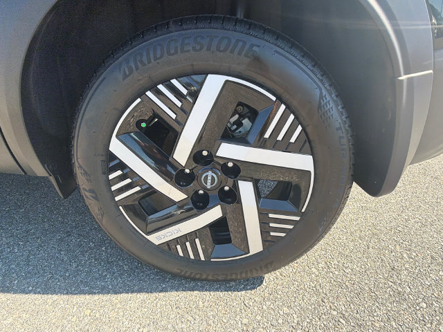 Certified 2026 Nissan Kicks SV FWD image 19
