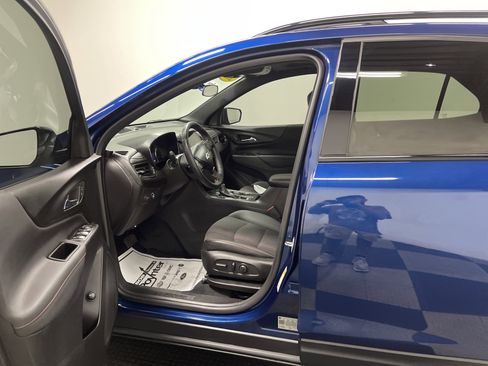 Used 2023 Chevrolet Equinox RS image 9