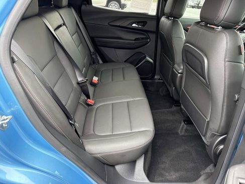 Used 2025 Chevrolet TrailBlazer RS w/ Driver Confidence Package image 20