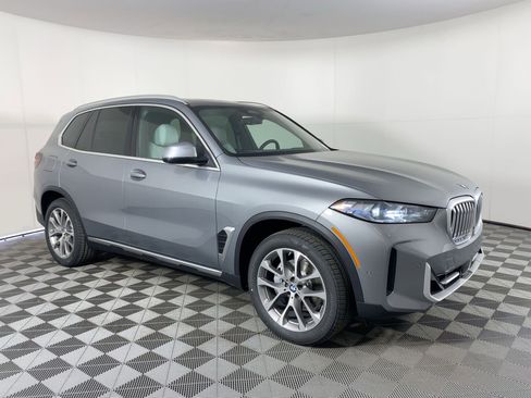 New 2026 BMW X5 sDrive40i w/ Premium Package image 6