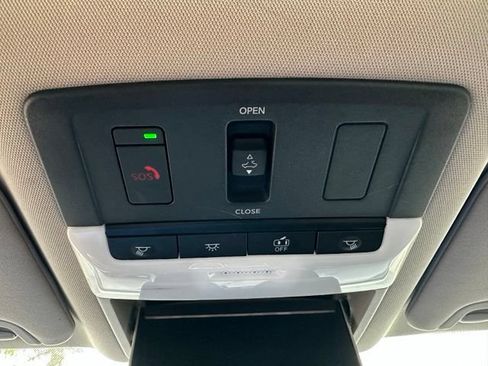 Certified 2024 Nissan Altima 2.5 SR w/ SR Premium Package AWD/4WD image 37