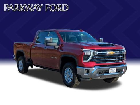 Used 2024 Chevrolet Silverado 2500 LTZ w/ LTZ Convenience Package AWD/4WD image 7