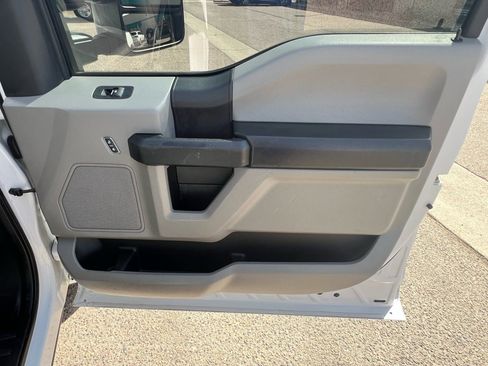 Used 2018 Ford F250 XL w/ Power Equipment Group RWD image 11