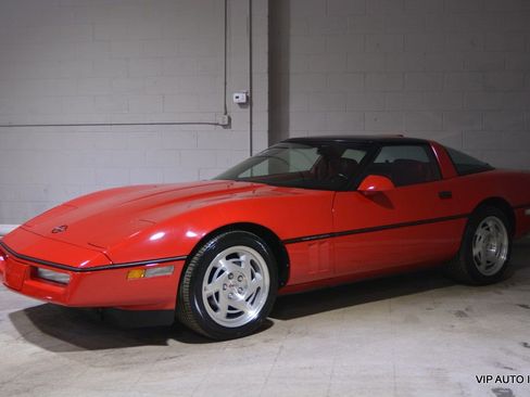Used 1990 Chevrolet Corvette Coupe image 18