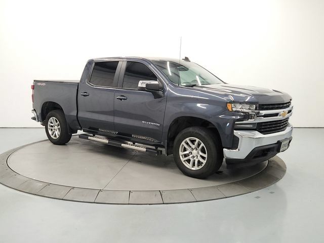 Used 2021 Chevrolet Silverado 1500 LT AWD/4WD image 3
