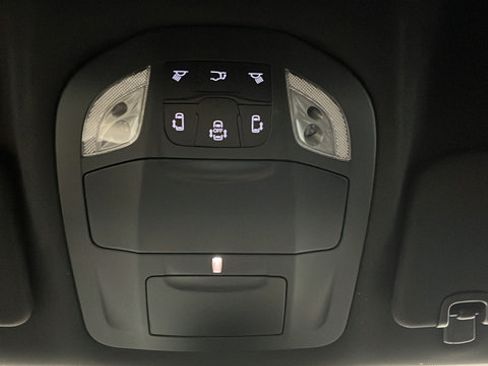 New 2026 Chrysler Voyager LX FWD image 33