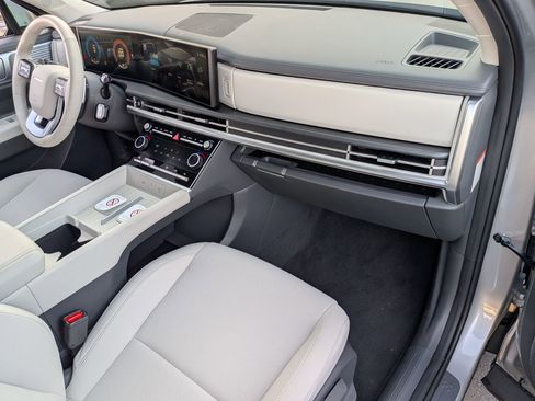 New 2026 Hyundai Santa Fe SE image 25