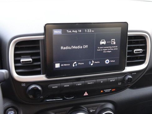 Used 2026 Hyundai Venue SEL FWD image 16