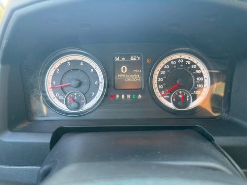 Used 2014 RAM 2500 SLT AWD/4WD image 9