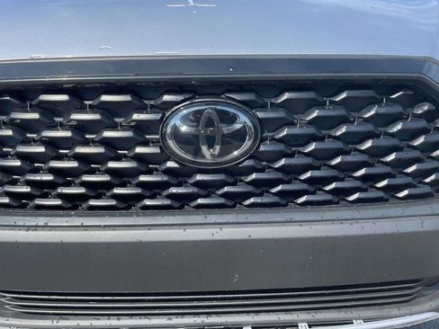 Used 2024 Toyota Corolla Cross L image 4