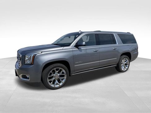 Used 2020 GMC Yukon XL Denali w/ Open Road Package AWD/4WD image 5