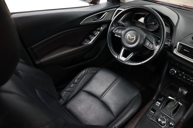 Used 2017 MAZDA MAZDA3 Touring FWD image 23