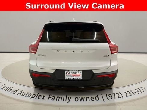 Used 2025 Volvo XC40 B5 Plus AWD/4WD image 4