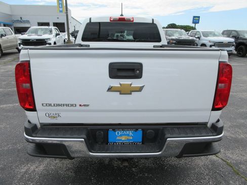 Certified 2017 Chevrolet Colorado W/T w/ WT Convenience Package AWD/4WD image 4