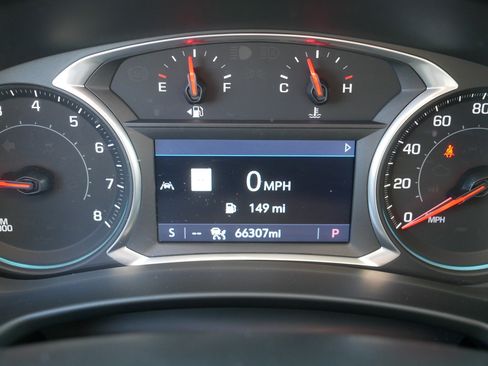 Used 2020 Chevrolet Equinox Premier image 21