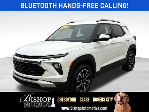 Used 2024 Chevrolet TrailBlazer LT AWD/4WD image 8