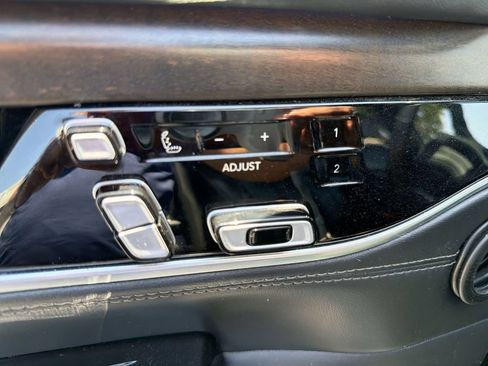 Used 2022 Jeep Grand Wagoneer Series II w/ Convenience Group III AWD/4WD image 14